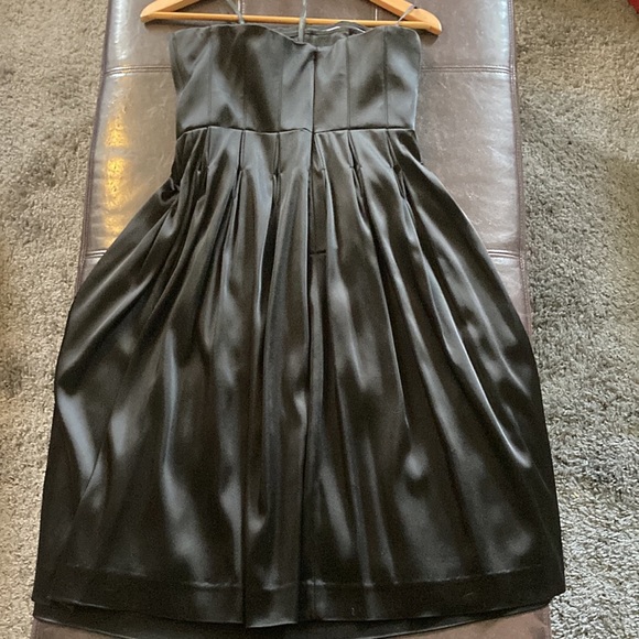 Calvin Klein size 4 black satin dress - Picture 2 of 6